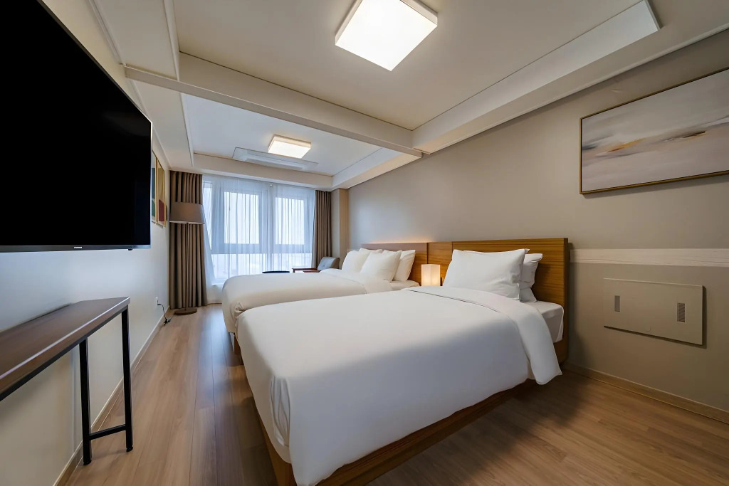 Chungchoho Best Hotel