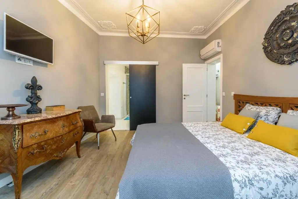 Design and comfort near Liberdade