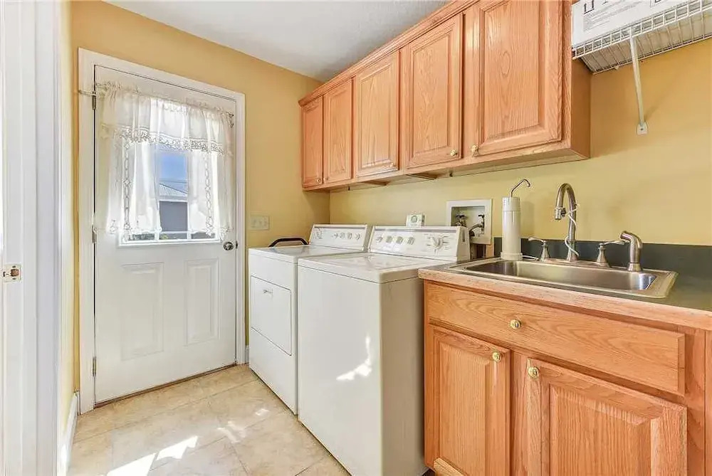 Ocean Escape, 3 Bedrooms, Pet Friendly, Private Pool, Wifi, Sleeps 7