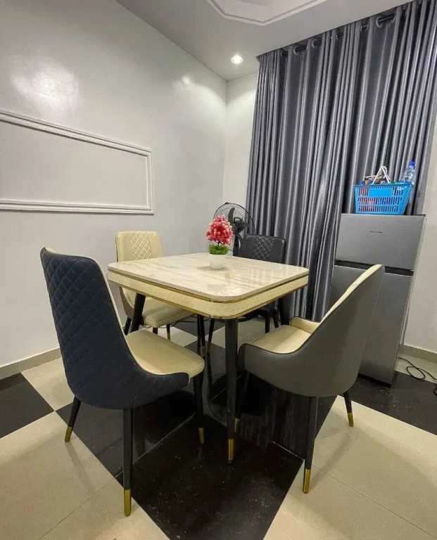 Bluestone Skyline Apartments