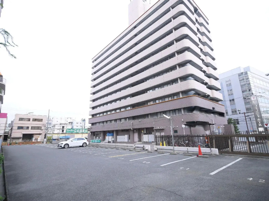 U-Community Hotel