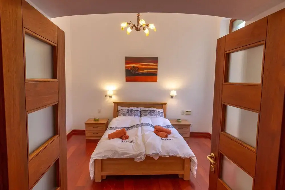 Art apartment in Mamila