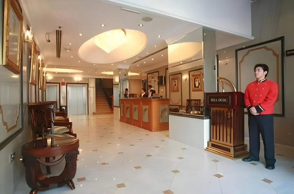 Dolphin Hotel Apartments