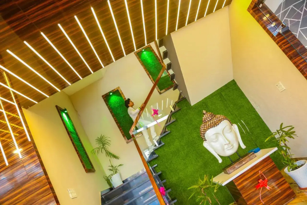 Aashirwad Hotels & Resort