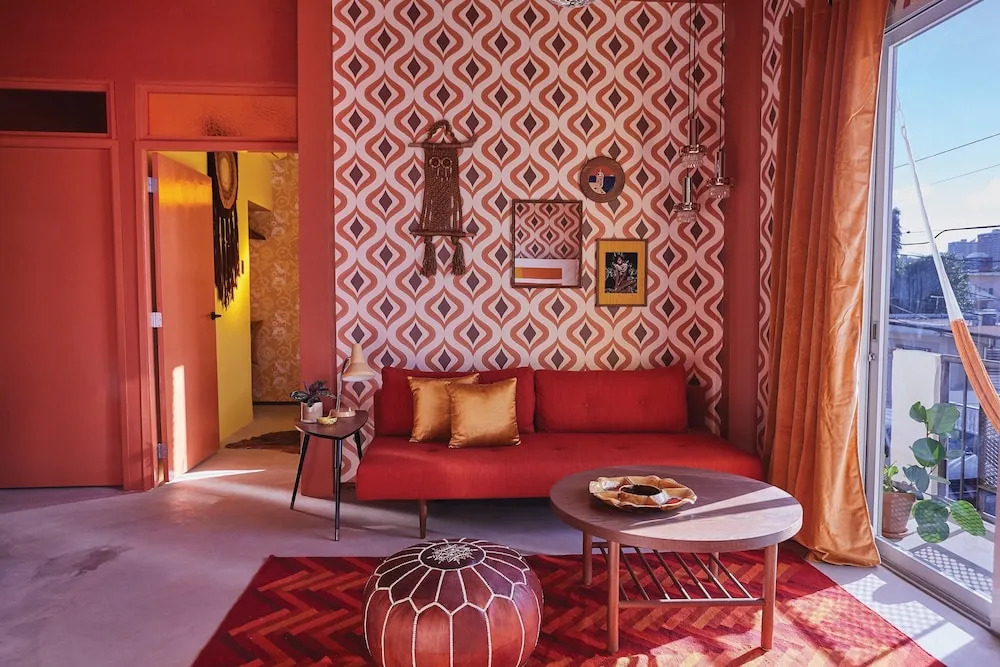 MOOD HAUS by DW - 70s Retro Stays