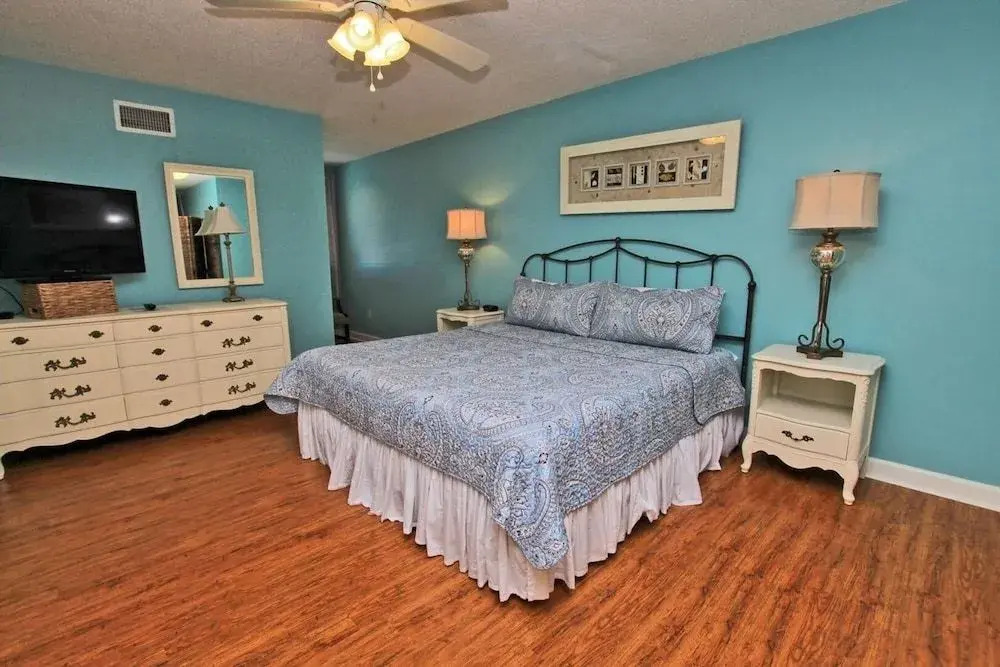 My Friend's Place by Youngs Suncoast