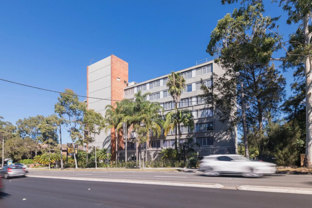 Royal Pacific Hotel