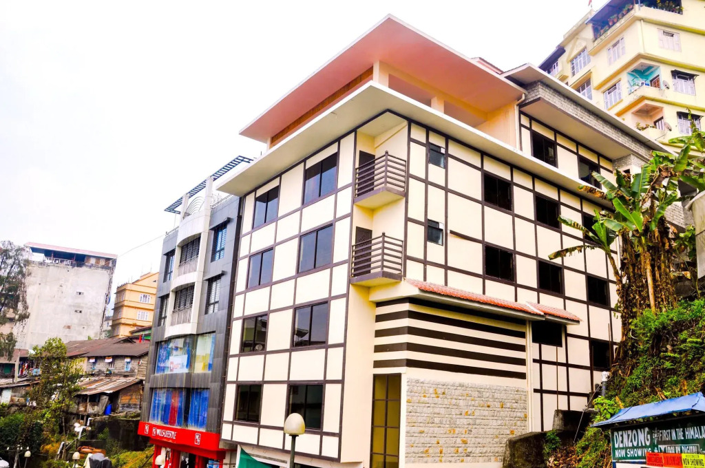 Jewel of the East Residency & Spa