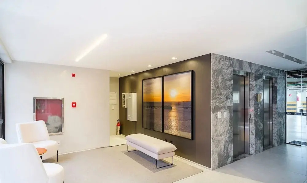 Convenience and Comfort 90m From Farol da Barra Beach - Hbas