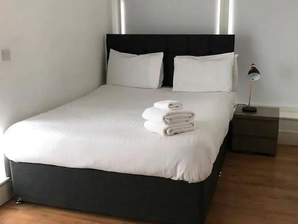 Modern Apartment in London With River Graveney Nearby