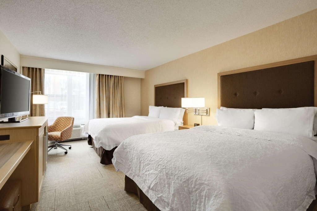 Hampton Inn & Suites Cleveland-Independence