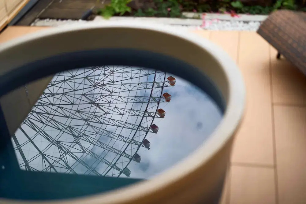 KONJAKUSO Osaka Tempozan "IKESU" Projection M apping SPA "TAKADORO" Wheel View