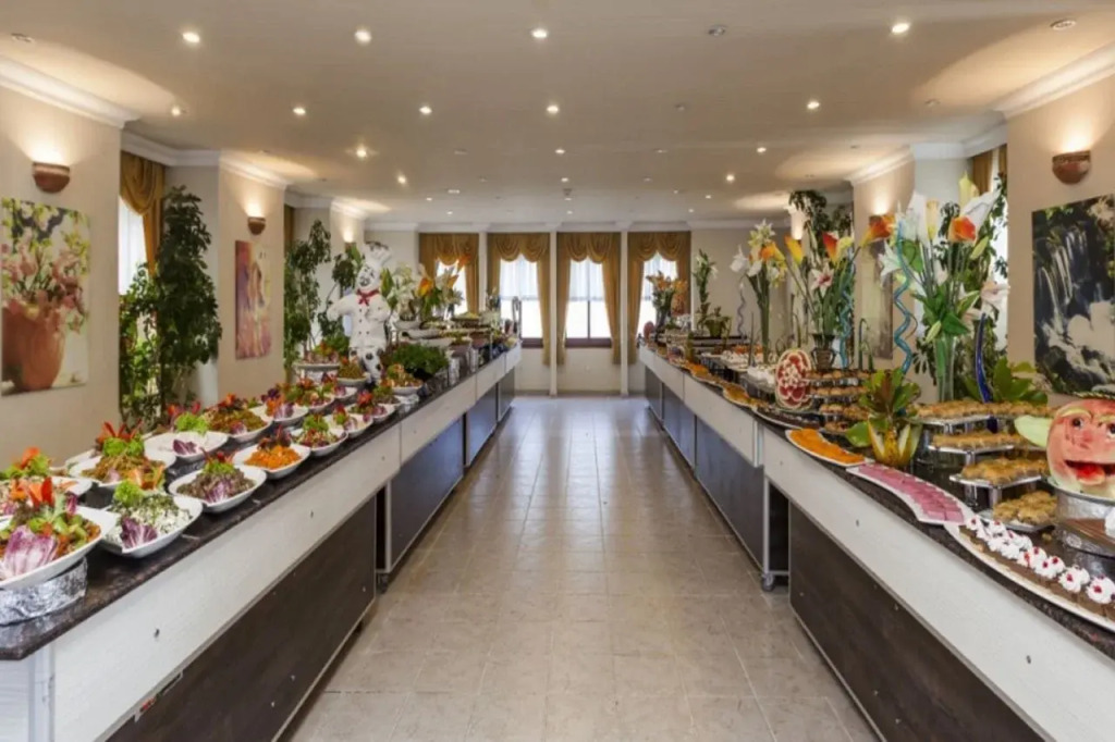 Lucas Didim Resort