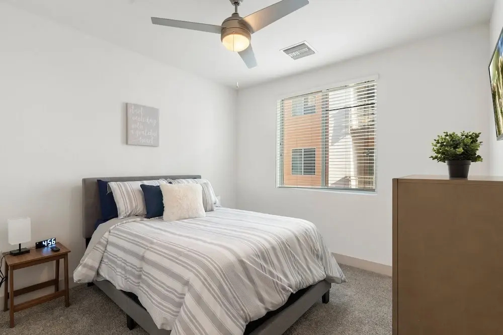 Chandler Gem - 2 Bdrm Apt Nr DT Chan-Gil