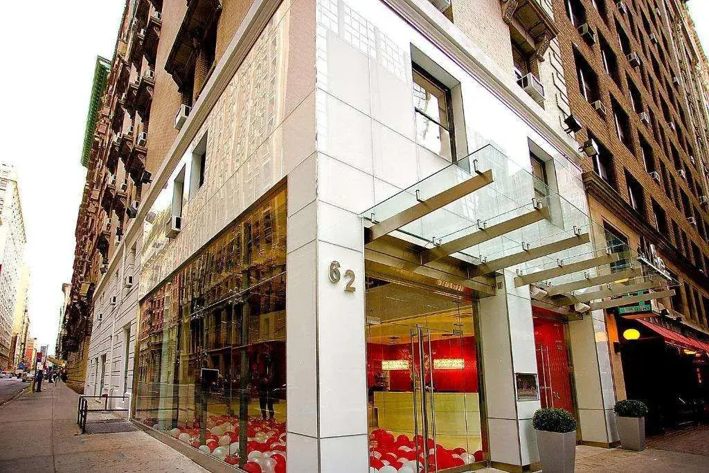 Hotel 27 by LuxUrban