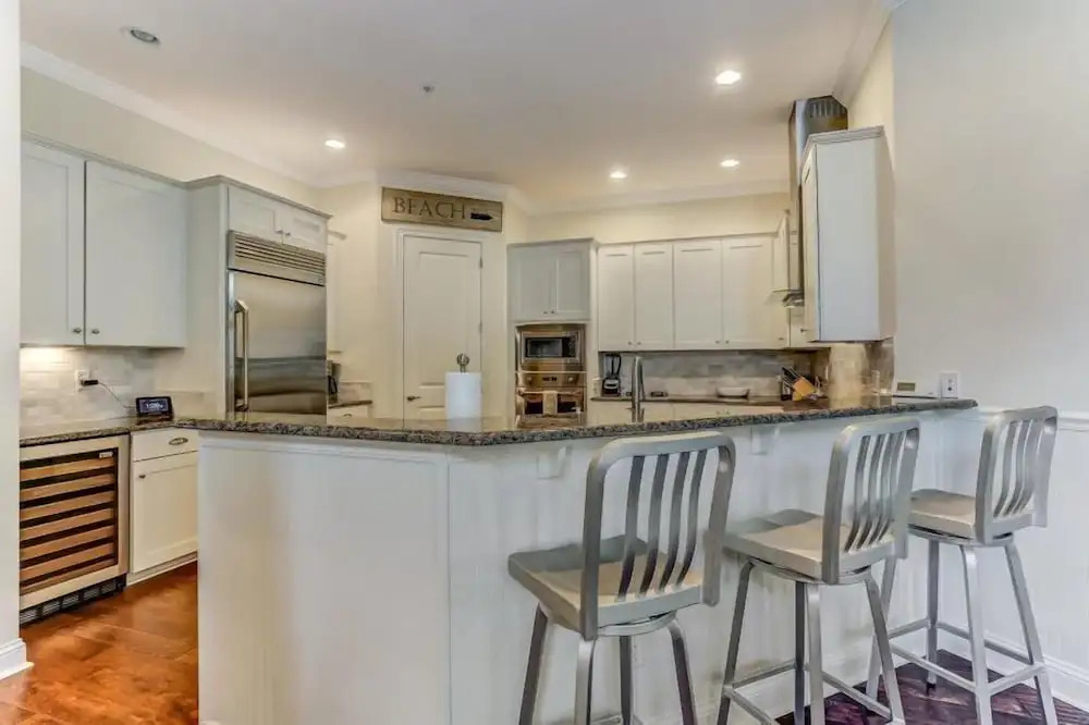 2106 Summerwoods