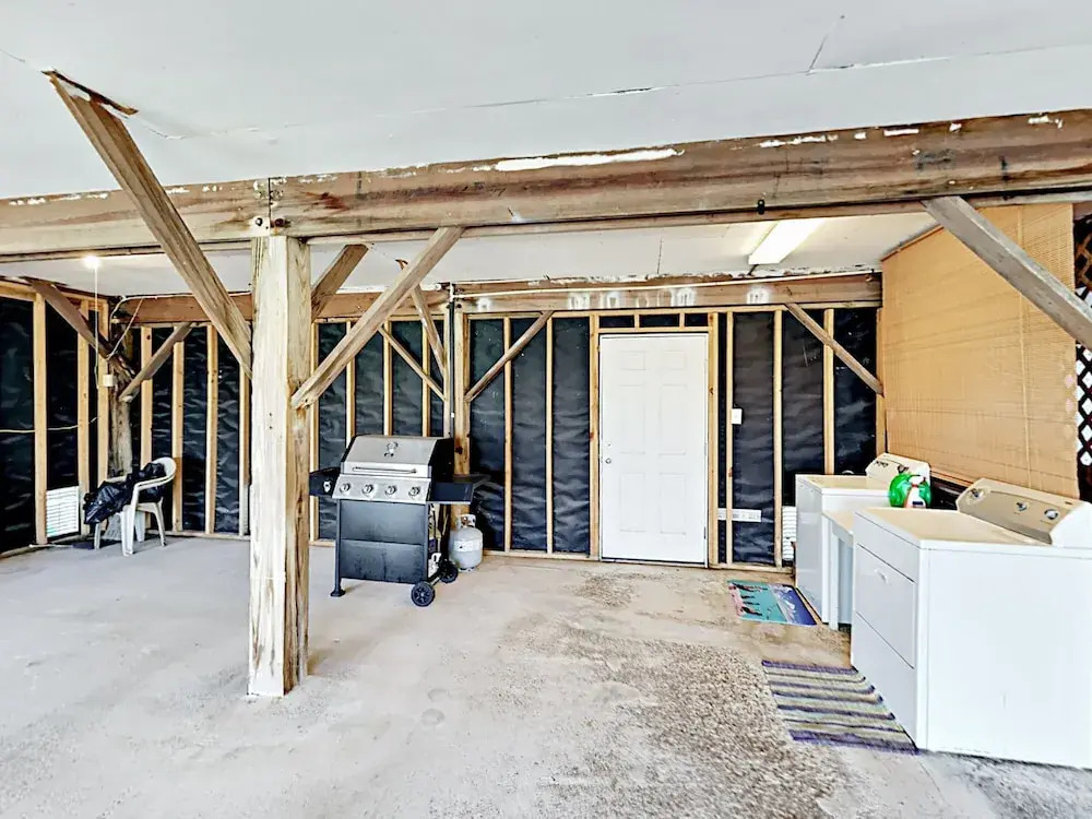 3913 2nd Street Home 2 Bedrooms 2 Bathrooms Home