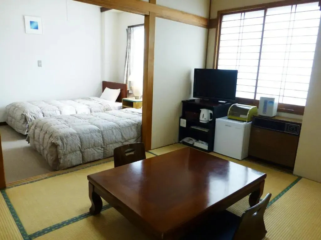 Kawaguchiko Lakeside Hotel