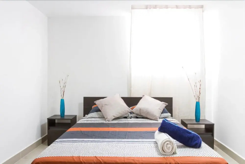 Lleras 6 BR Apartment