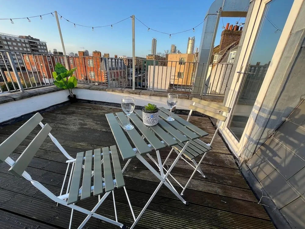 Modern with Stylish Terrace