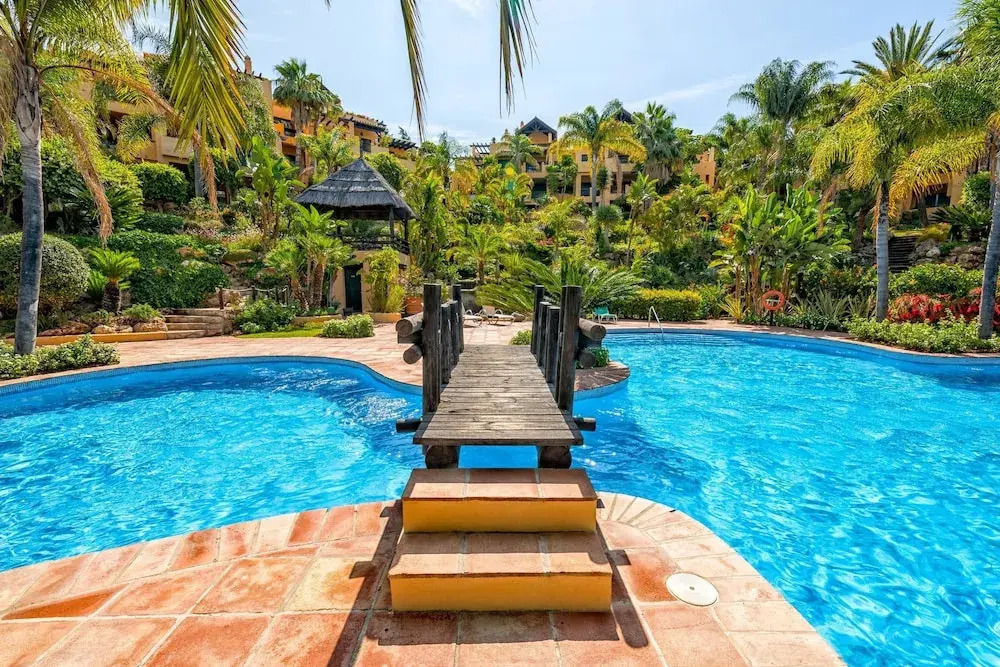 Fuentesanta - Lux. Beach Penthouse in Estepona in Private Access to El Campanario Golf Club