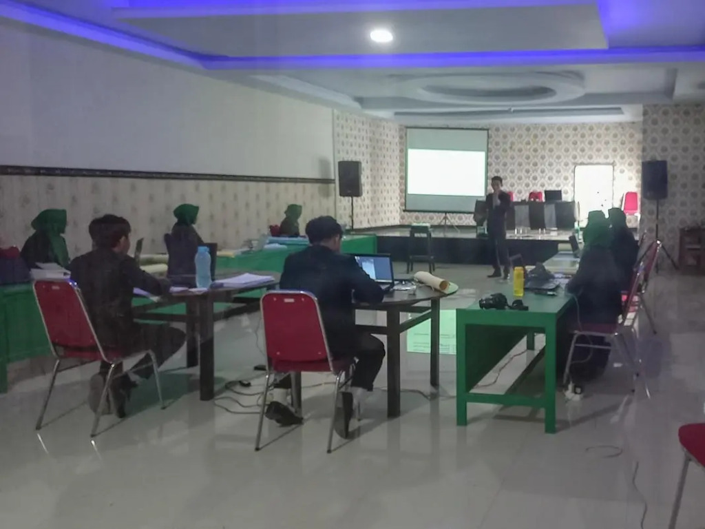 Homestay Singgasana Mitra RedDoorz