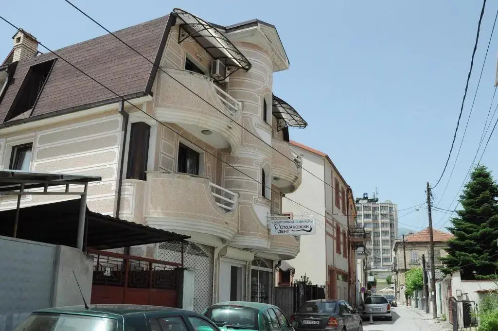 Central Exclusive Apartment