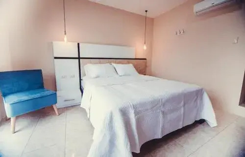 Golden Hotel