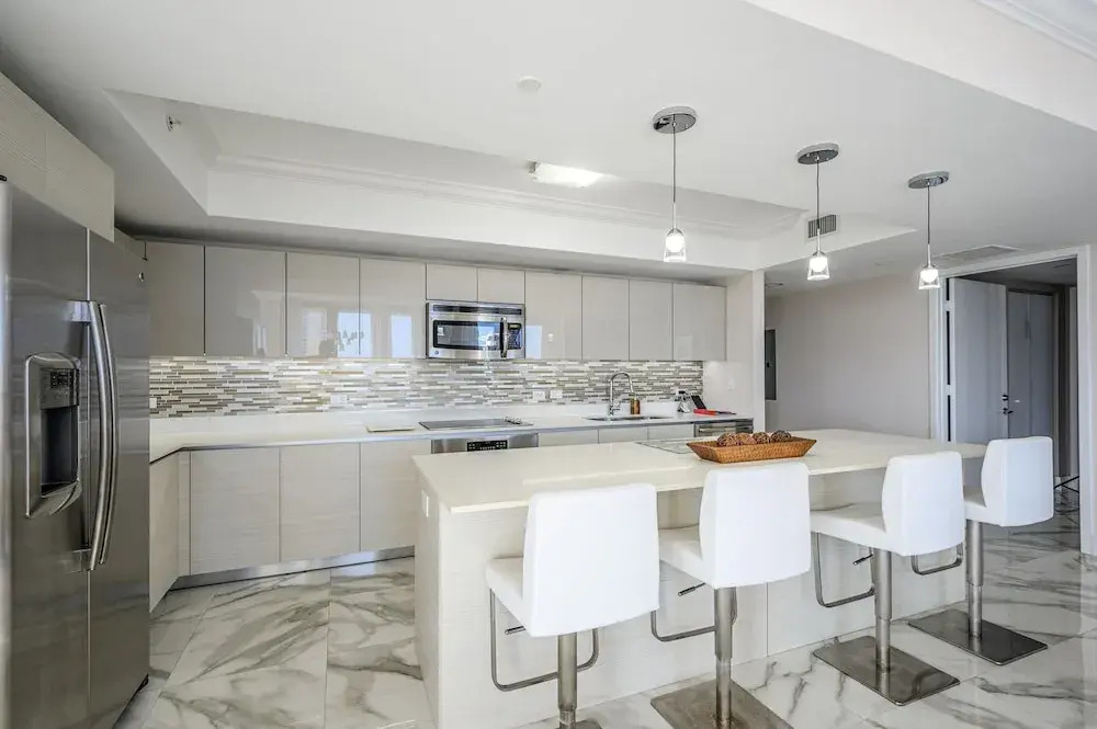 New Listing! Luxe Beach Dream W/ Infinity Pool 3 Bedroom Condo