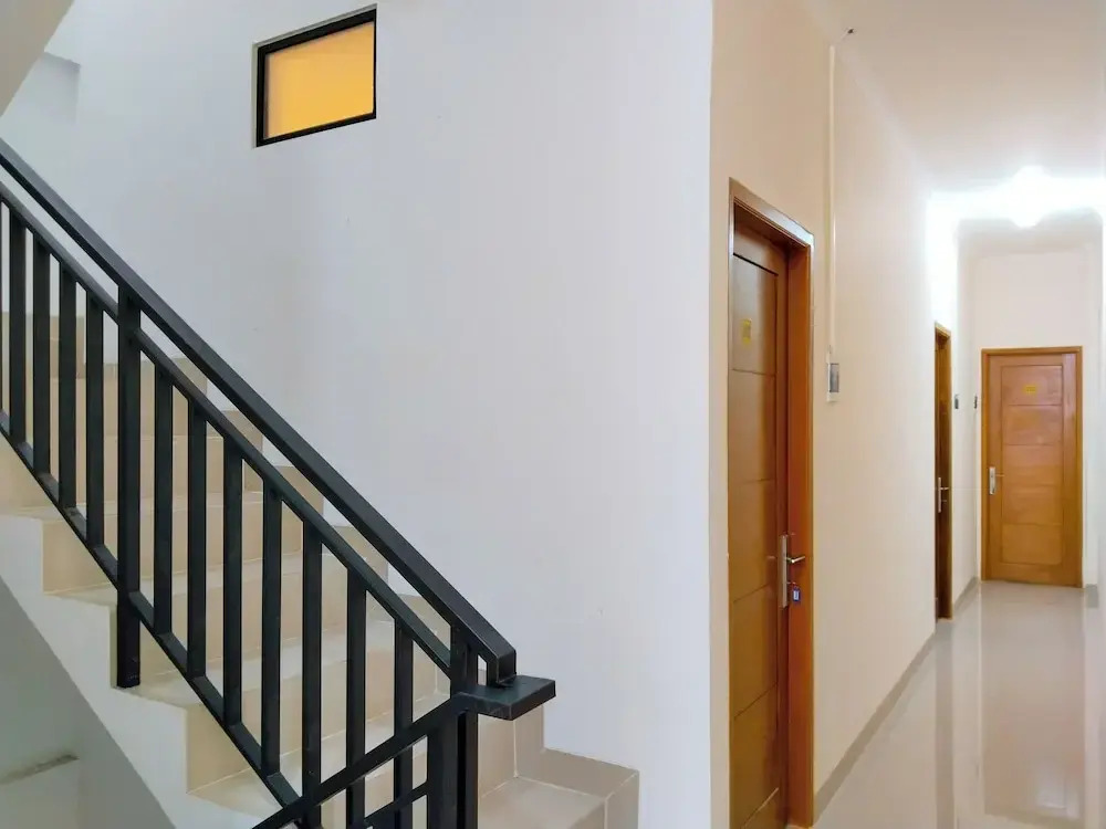 Themas Guest House