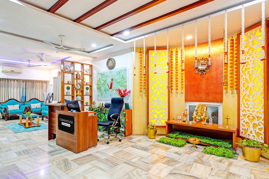 Townhouse Seethammadhara Junction Formerly Vijaya Residency