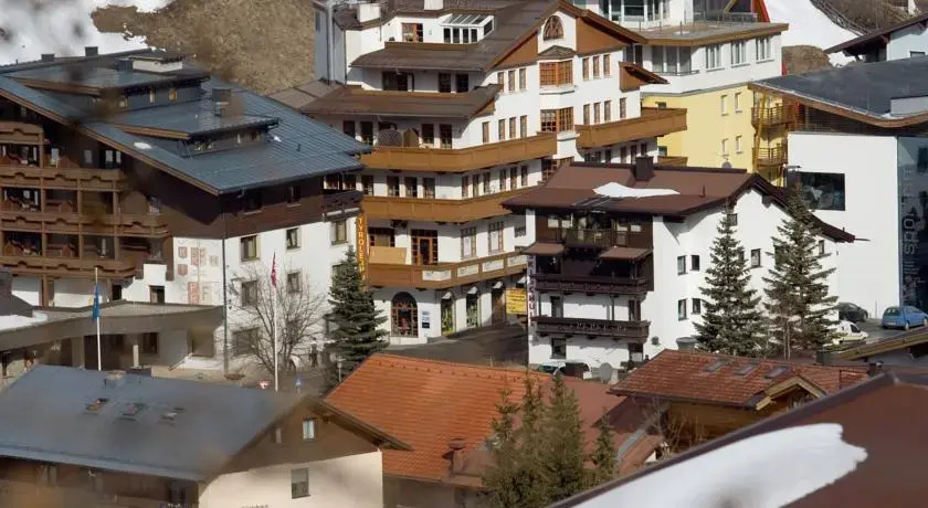 Haus Fender