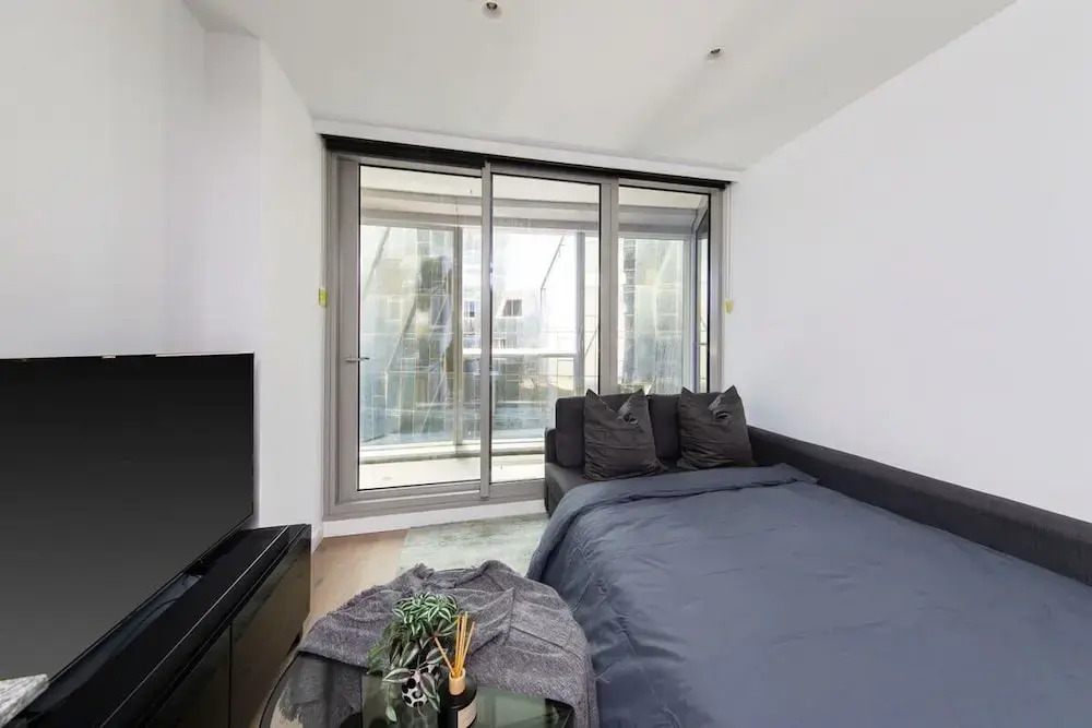 A Cozy 2BR Apt for 6 Next to Southern Cross