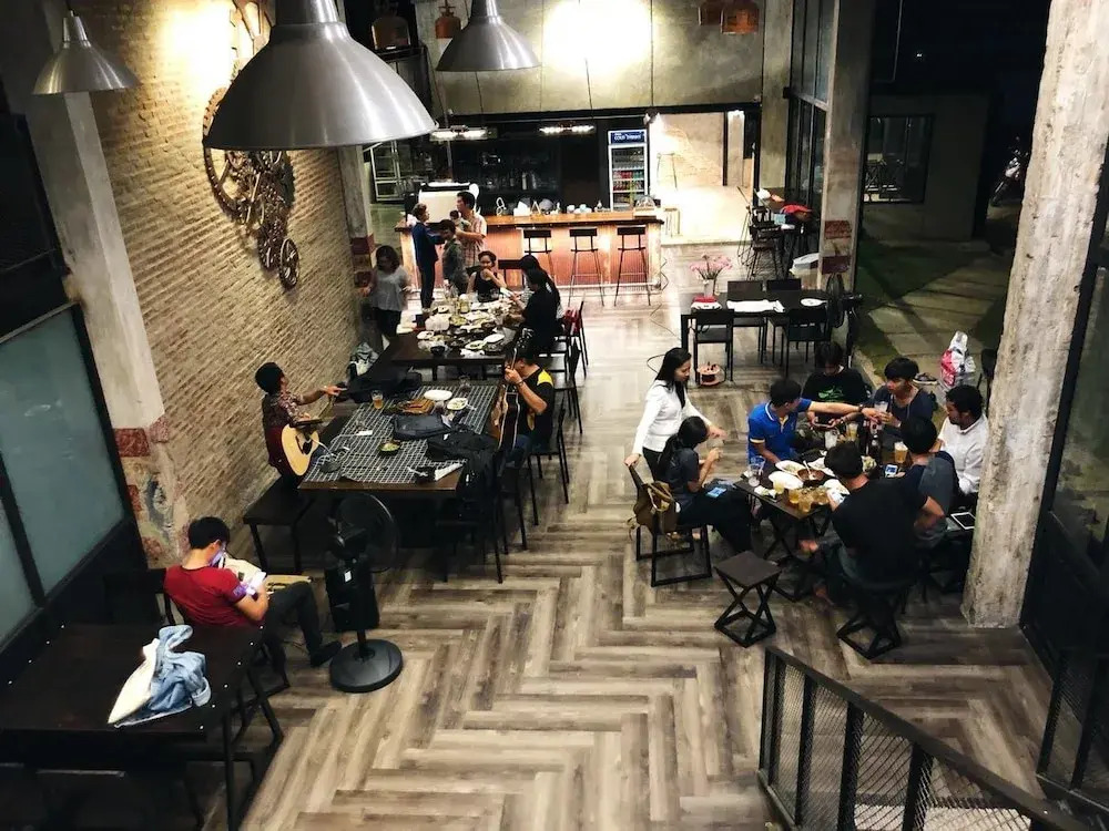 The Entaneer Poshtel