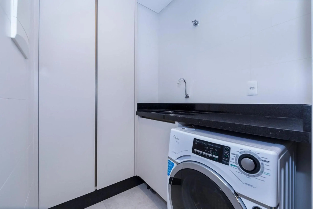 Porto Madero 104 - Apartamento no centro de Bombinhas - Rooftop com piscina e academia - À poucos metros da praia
