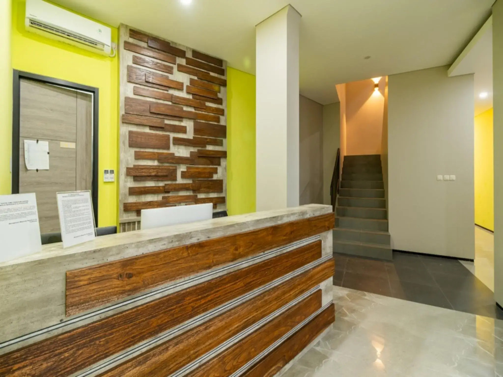 RedDoorz Plus near Senayan City