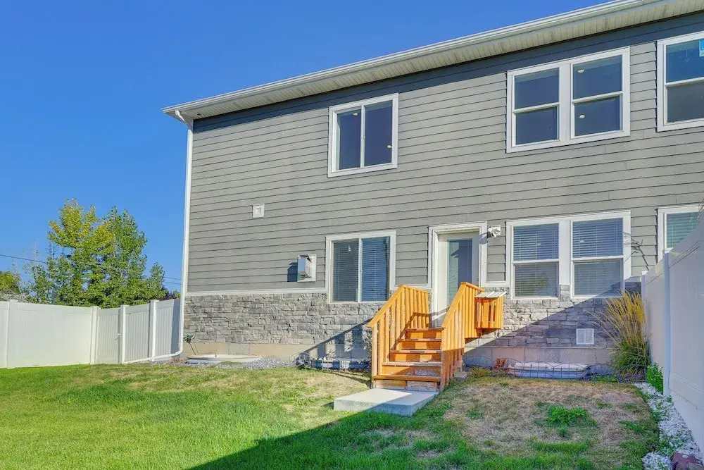 Room to Work + Relax! SLC Townhome w/ Office, Yard
