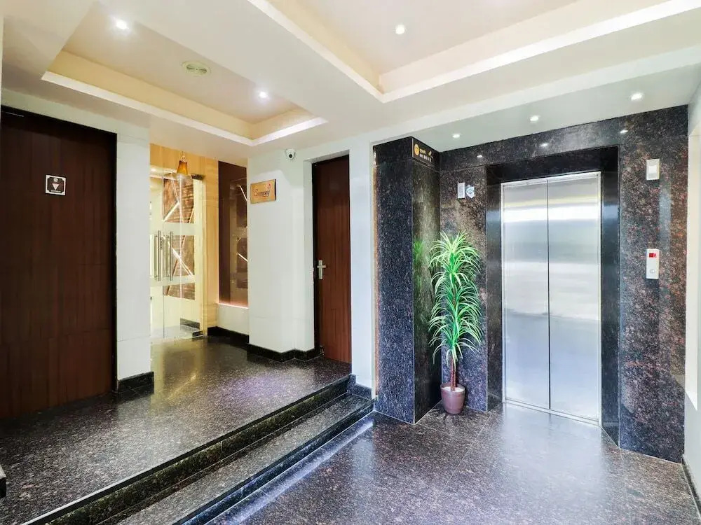 Royal Cottage by OYO Rooms