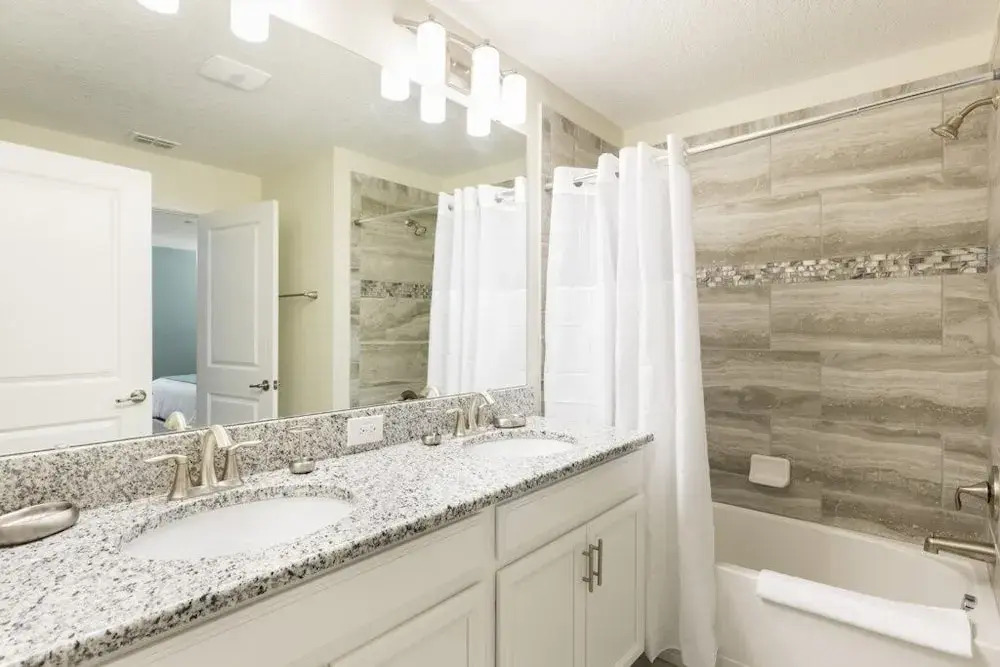 Five Star Champions Gate 4 Bed Home townhouse