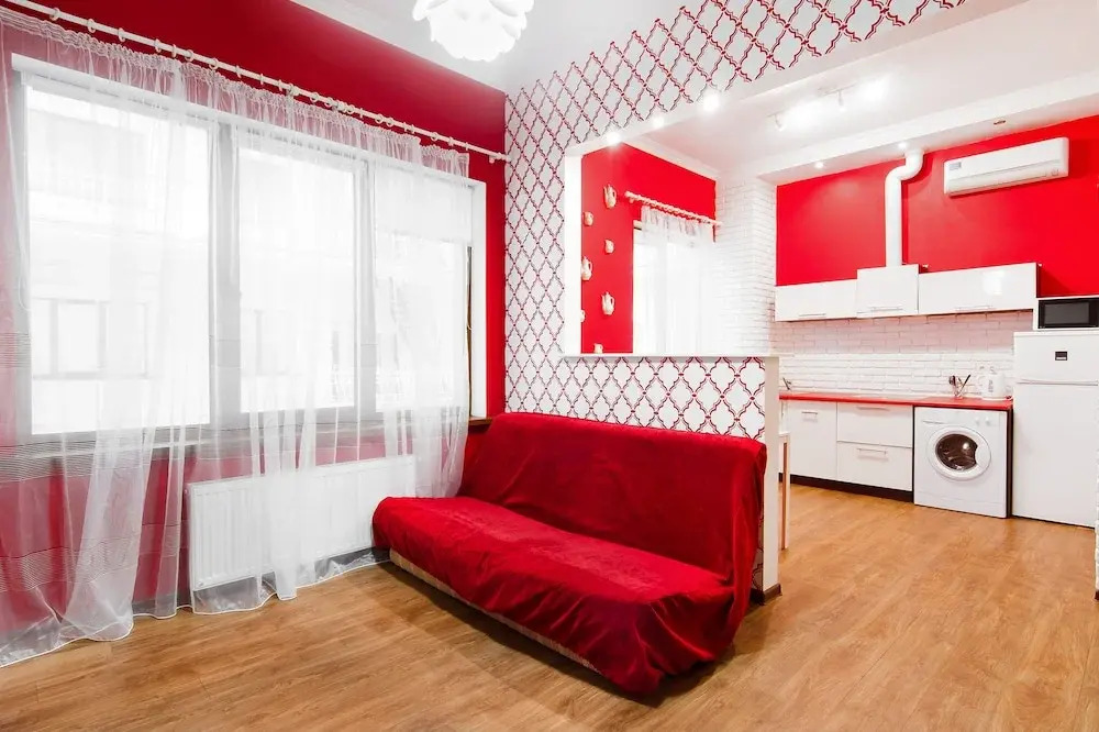 LeonRooms Onilovoy 18-1