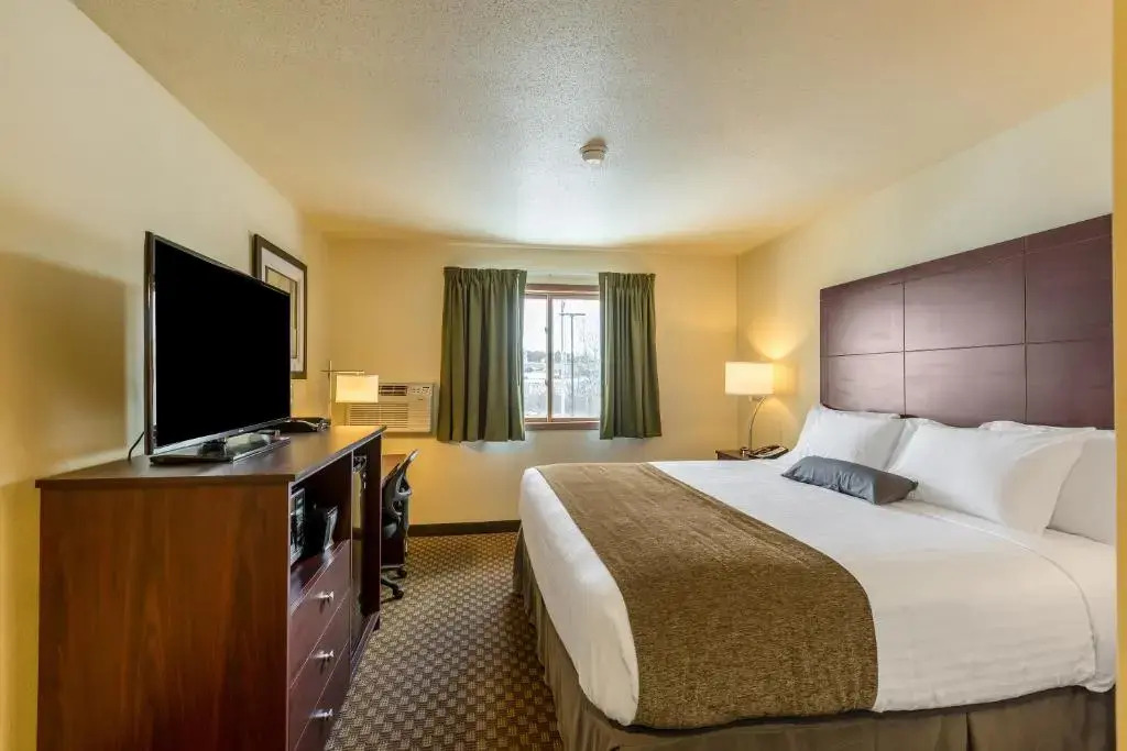 Cobblestone Inn & Suites - Merrill