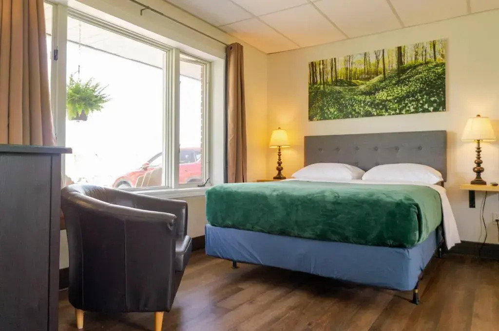 Wayside Motel Manitoulin
