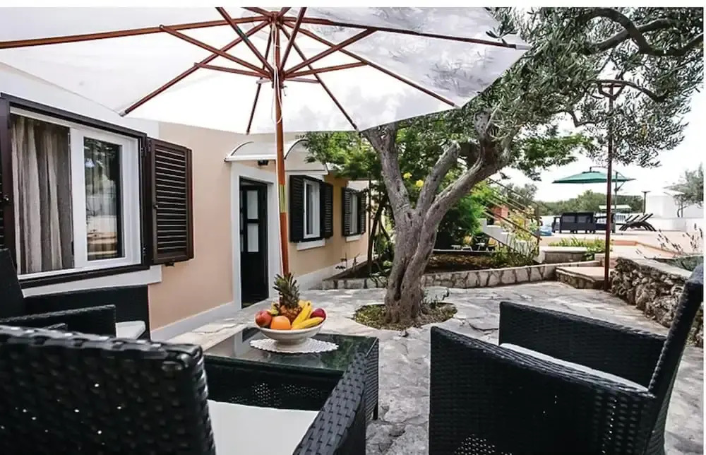 Amazing Home In Milna