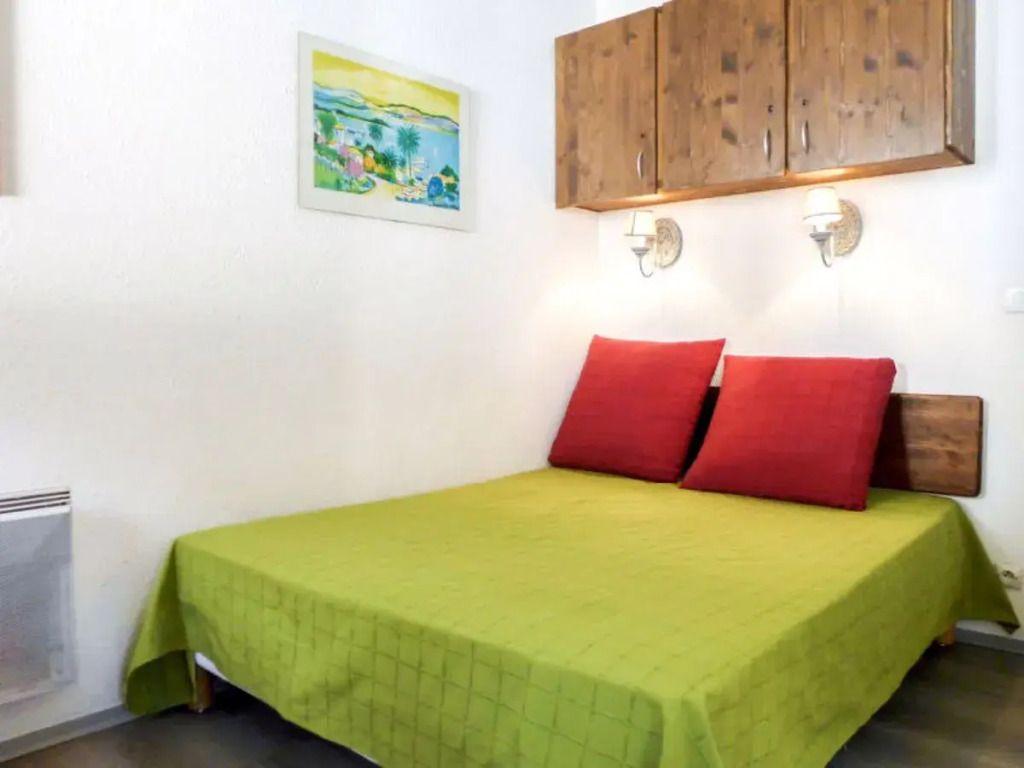 Le Chamois Blanc 33116