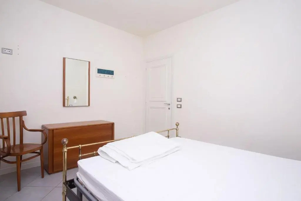 N172 - Numana, Meraviglioso Trilocale Con Giardino
