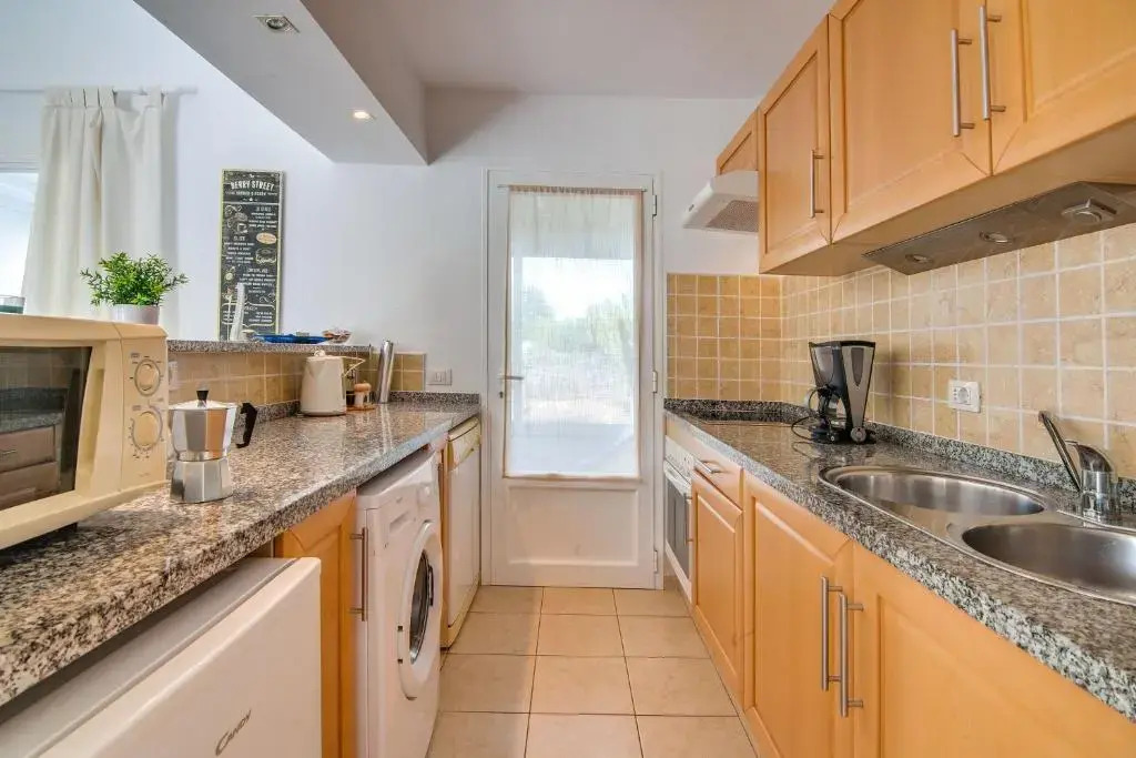 A3 BUNGALOW