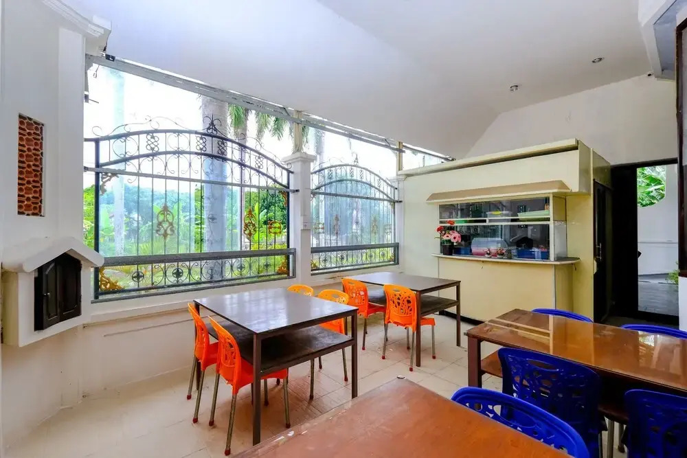 OYO 3088 Green Valley House