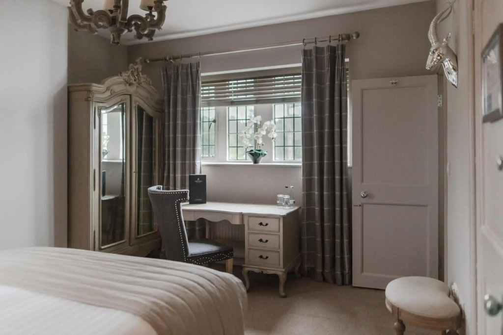Abbey House Hotel