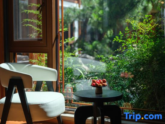 Lijiang Lanrun Homestay (Mufu Area, South Gate of Lijiang Old Town)