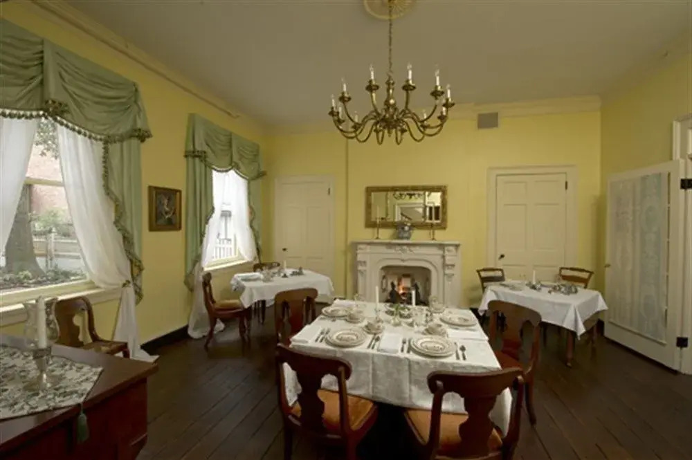 Rachaels Inner Harbor Boutique Inn